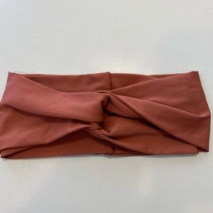 Nike Studio Twist Headband- Never worn!